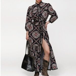 Avec Les Filles Black and Red Patterned Long Sleeve Dress